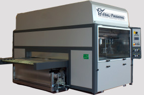 OSZILLIERENDE LACKIERMASCHINE